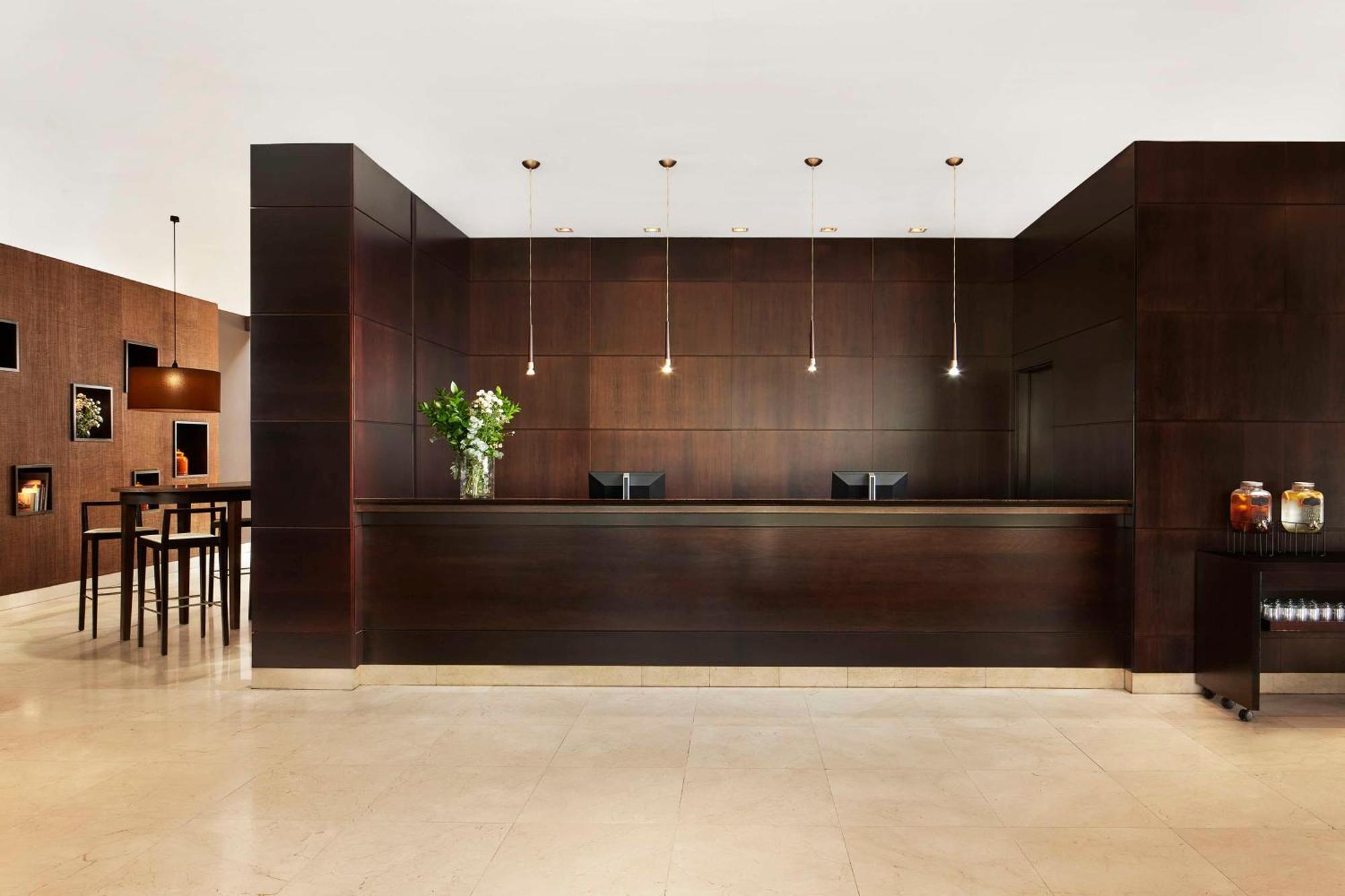 Nh Alcorcon Hotel Buitenkant foto