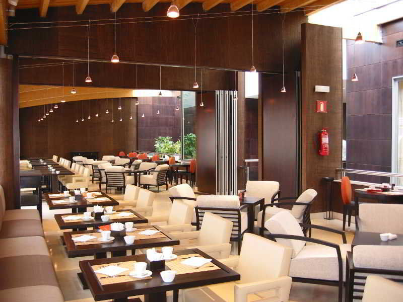 Nh Alcorcon Hotel Buitenkant foto