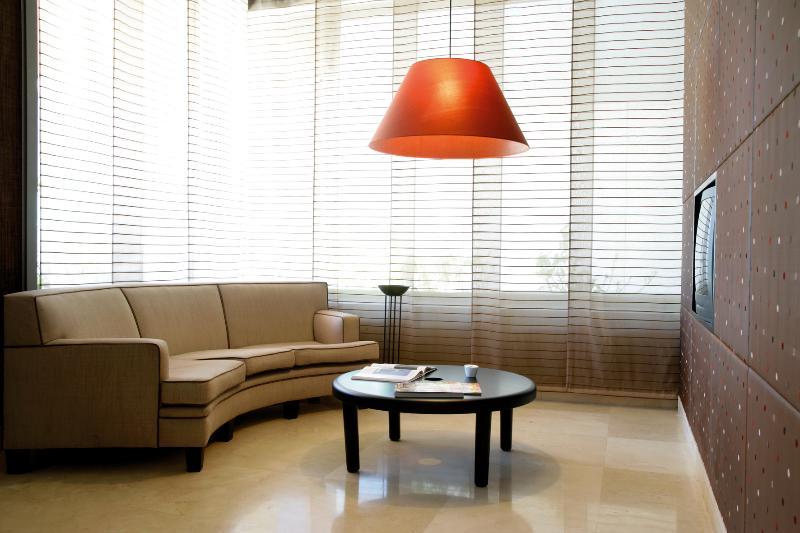 Nh Alcorcon Hotel Buitenkant foto
